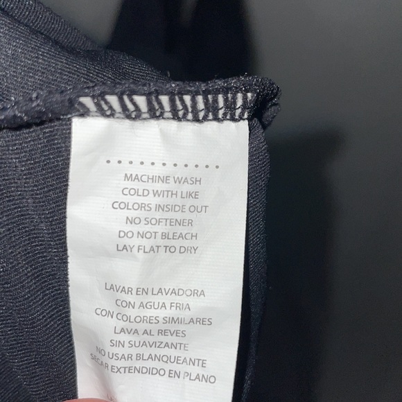 Demi Lovato Fabletics Workout Athletic Top sz L - Picture 6 of 7